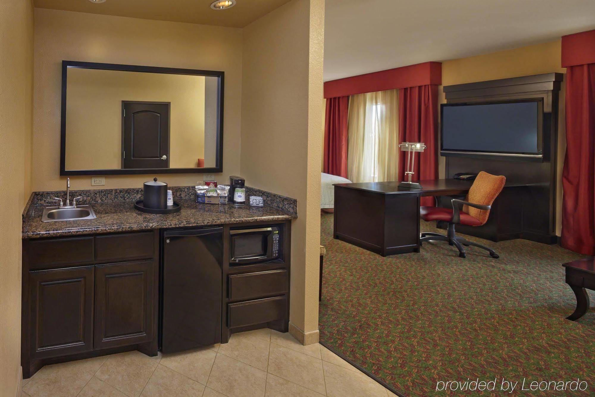 Hampton Inn & Suites Waco-South Buitenkant foto